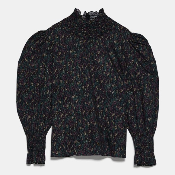 Zara Victorian-inspired puffy sleeved smocked top XS - Picture 4 of 4